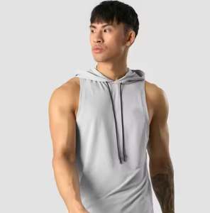 Débardeur d'entraînement à capuche pour hommes, short durable et à séchage rapide, adapté aux entraînements intenses et aux routines de fitness - Product Image 2