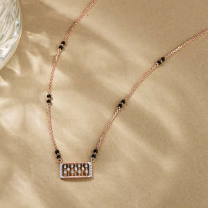 Collar Mangalsutra Tanmaniya con Diamantes de Promesa Eterna - Product Image 1