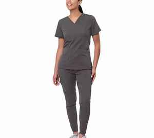 Conjuntos de Uniformes Médicos Quirúrgicos Diseñados para la Higiene, Comodidad y Rendimiento en Entornos Clínicos - Product Image 1