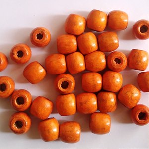 Perles en bois en forme de cœur, personnalisées, en bois coloré, façonnées et de différentes tailles, produit artisanal indien - Product Image 3