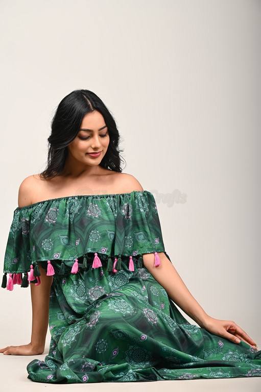 สีเขียว