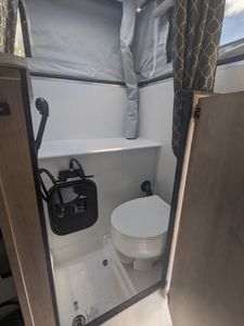 Campers Pop-Up Truck avec douche coulissante et toilettes pour camping en plein air à vendre camping-car pop uo truck - Product Image 5