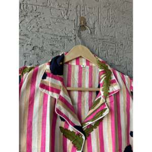 Conjunto de Bata de Algodón Suave para Dormir Todo el Día para Mujer, con Botones y Cintura Elástica, Logotipo Personalizable, Pijama de Verano para Uso Doméstico, Teñido - Product Image 2