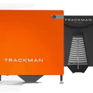 Nouveau moniteur TrackMan 4 / simulateur de golf à double radar, livré avec tous les accessoires - Product Image 1