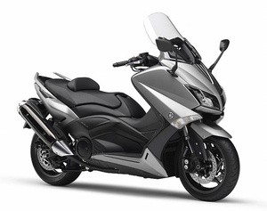 Scooter Yamaha TMAX Maxi 562cc électrique haute performance, pour la ville et les longues distances, neuf en stock, à vendre - Product Image 1