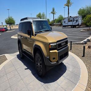 ¡Oferta Imperdible! Toyota Land Cruiser Base 2025 Súper Limpio, Motor Híbrido Turboalimentado de 2.4L y 4 Cilindros en Línea, Tracción en las Cuatro Ruedas, SUV de Lujo Automático - Product Image 1