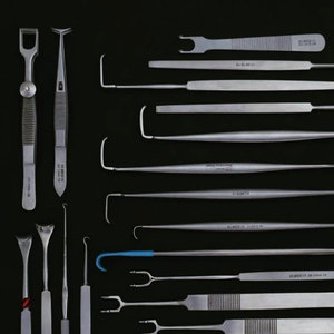 Instrumentos quirúrgicos veterinarios | Medentra | Juego de instrumentos manuales de acero inoxidable hechos a mano con precisión - Product Image 3