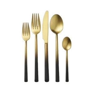 Ensemble de couverts couleur or et noir couverts en acier inoxydable ustensiles de cuisine argenterie hôtel et restaurant cuillère de mariage d'Inde - Product Image 1