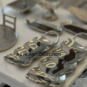 Bandeja de metal de aluminio de estilo moderno hecha a mano bandeja de servicio elegante de tamaño personalizado para bodas Hogar y hoteles - Product Image 2