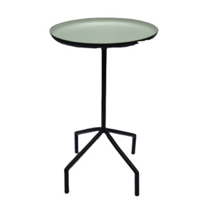 Pedestales de hierro hechos a mano, revestimiento de polvo negro mate, bandeja de hierro esmaltado blanco - Product Image 1