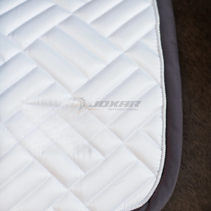 Tapis de selle de cheval anglais de haute qualité premium en gros matériau en tissu de doublure douce conception confortable tapis de selle adapté - Product Image 6