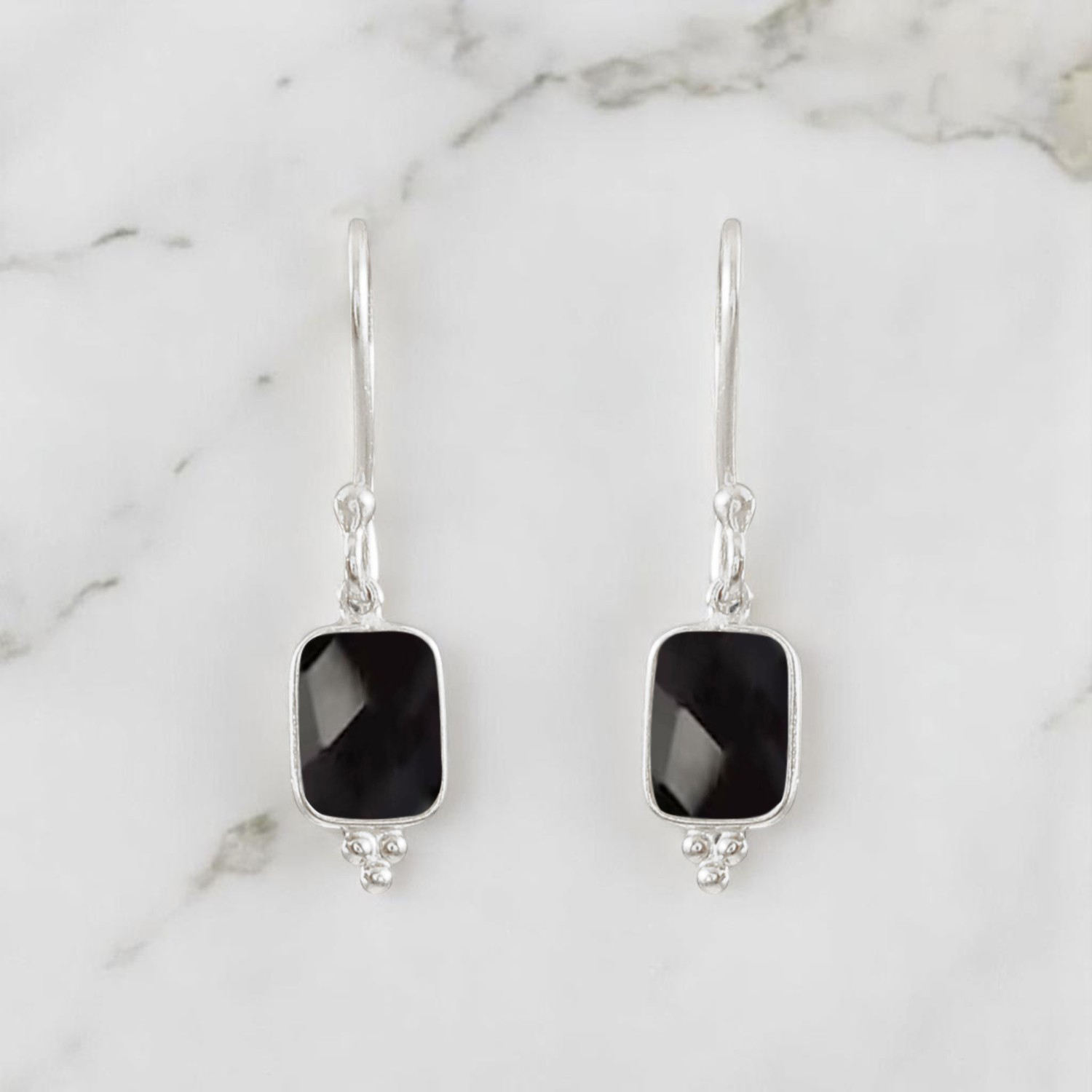 โอนิกซ์สีดำ