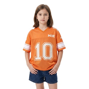 Maillot de football américain orange pour jeunes, coupe oversize, en mesh respirant, personnalisable avec logo, uniforme sportif d'équipe, tee-shirt streetwear - Product Image 1