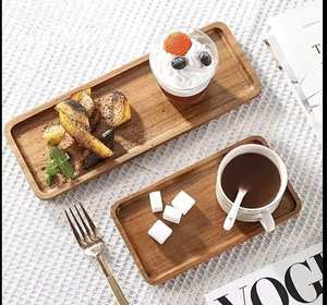 Vente en gros plateau de service rond en bois poli unique et écologique avec support plats et assiettes de mariage élégants - Product Image 3