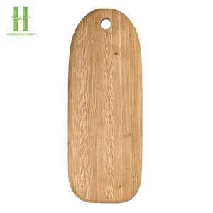 BEST SELLER Planche à découper carrée en bois portable personnalisée, idéale pour le camping, les pique-niques, comme planche à fruits, en provenance du Vietnam - Product Image 3