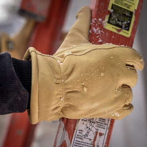 Gants en cuir de vachette Gants de travail d'hiver en cuir résistant à l'eau avec une durabilité accrue et des gants de sécurité à prise supérieure - Product Image 2