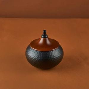 Bol de Date Arabe Moderne Khajoor Pots Moyen-Orient Design Métal Marteau Jetable Travail pour la Maison Servir Meilleure Qualité Blanc Royals - Product Image 1
