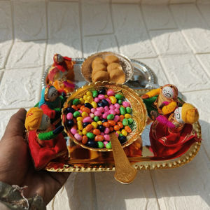 Rajstani ชุดถาดฮาโลวีนราชวงศ์ชุดชามช้อนเงินสีทองเมทัลลิกสำหรับการสำเร็จการศึกษา Diwali การตกแต่งโต๊ะรับประทานอาหารสำหรับวันแม่ - Product Image 1