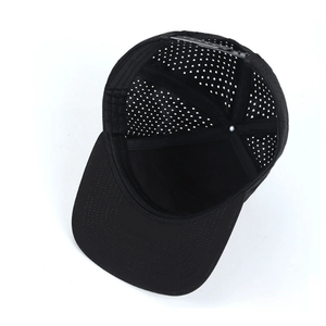 Casquette de golf perforée découpée au laser, visière plate, personnalisable, unie, OEM ODM, structurée, 6 panneaux, unie, imperméable, casquette de sport pour la course à pied - Product Image 1