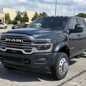 Camión Tractor de Alto Rendimiento con Chasis 4x4 y Cabina, Diésel, para Transporte Comercial de Contenedores, Envío Rápido - Product Image 1