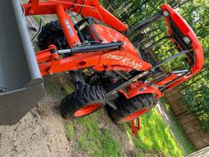 Equipo Utilitario Kubota M62 Enfocado en la Productividad, Ideal para Contratistas de la Construcción, Empresas Agrícolas y Administradores de Propiedades - Product Image 4