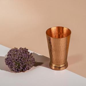 Vaso de cobre puro, naturalmente antimicrobiano y Ayurvédico, ideal para la hidratación diaria - Product Image 3