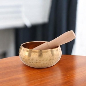 Bol chantant spirituel avec maillet de coussin Bol en métal fait main pour les séances de yoga de méditation profonde Travail de guérison énergétique - Product Image 3
