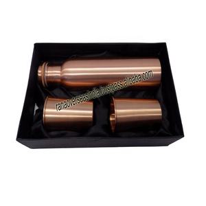 Botella de agua de cobre puro de diseño personalizado al por mayor con Juego de 2 vasos sin Bpa para beneficios de salud de Ayurveda a precio razonable - Product Image 6