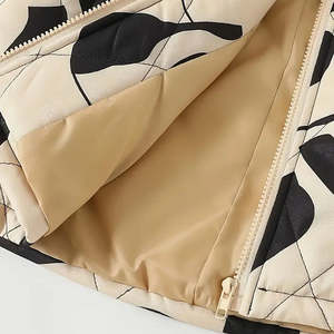 Gilet matelassé long sans manches en toile respirante pour femme, personnalisé OEM, imprimé, rembourré en polyester, pour printemps et automne - Product Image 2