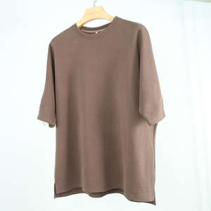 Camiseta de gran tamaño de algodón 100% de alta calidad para hombre, fácil mantenimiento, antiarrugas, ajuste holgado con hombro caído - Product Image 1