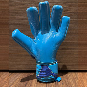 OEM Professional New Adult & Children Goalkeeper <b>Gloves</b> Thick <b>Latex</b> with Smooth Fingertips Breathable High Quality Soccer <b>Gloves</b> - Product Image 3