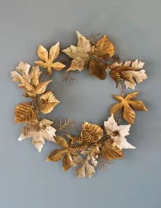 Couronne de fleurs en métal pour décoration intérieure Couronne suspendue pour décoration d'ornements de Noël - Product Image 4