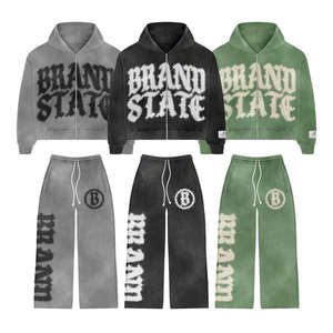 Conjunto Deportivo Unisex de Invierno Personalizado, Estilo Urbano, Degradado, con Capucha y Pantalones Deportivos, Estampado DTG, Estilo Desgastado - Product Image 2