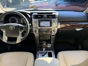 CLEAN 2019 To-yo-ta 4 _ Runner Limited 4WD - Product Image 5