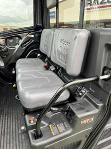 รถแทรกเตอร์ล้อยางดีเซล RTV-1100C ปี 2024 กำลัง 160 แรงม้า ขับเคลื่อน 4 ล้อ สำหรับงานเกษตร พร้อมชุดเกียร์ขับเคลื่อน ประสิทธิภาพการทำงานสูง - Product Image 3