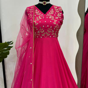 ชุดปาร์ตี้สวมใส่ที่สวยงาม-ด้านล่างและ dupatta กับด้ายและลำดับการทำงาน - Product Image 6