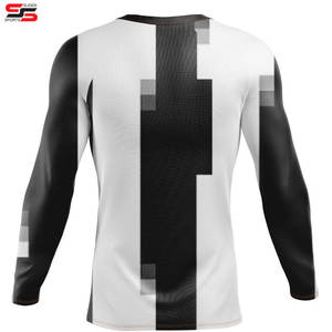 Impresión personalizada de pesca al aire libre señoras Rash Guard para mujeres - Product Image 2