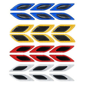 Autocollant de protection réfléchissant en fibre de carbone pour bord de portière de voiture, aile et sourcil de phare - Product Image 1