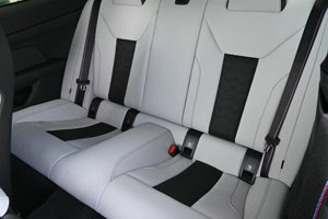 BM W M4 Competition xDrive Twin Turbo RWD d'occasion propre 2020 - Product Image 5