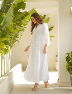 Robe longue boutonnée élégante pour femmes col en V manches longues 100% coton écologique lavable fabriqué en Inde motif solide - Product Image 3