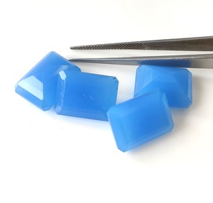 Venta al por mayor de piedras preciosas sueltas facetadas de Calcedonia azul natural 3x5mm-20x30mm corte Octágono para la fabricación de joyas - Product Image 2