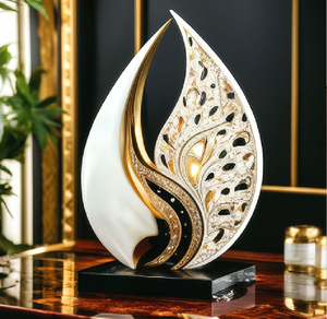 Exquisite flame-style crystal and gold award. Artistic honors available at wholesale prices. - Product Image 1