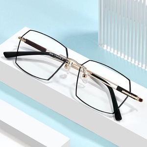 <span class=keywords><strong>Gafas</strong></span> de lectura de Metal de negocios con luz azul y montura grande, <span class=keywords><strong>gafas</strong></span> presbiópicas + 100 + 150 + 200 + 250 + 300 + 350 lectores - Product Image 3