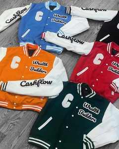 แจ็กเก็ตเลตเตอร์แมนลำลองของผู้ชายพร้อมผ้ากำมะหยี่ปักด้วยกำมะหยี่ดีไซน์กีฬาหรูหราออกแบบได้ตามต้องการ - Product Image 3