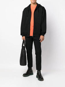 Nuevo diseño de alta calidad OEM ODM Street Wear Hombres Logotipo personalizado Serigrafía Tendencias Sudaderas con capucha disponibles a bajo precio - Product Image 2