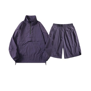 Cortavientos de nailon 2025 para hombre, conjunto activo para exteriores, chaqueta y pantalones cortos con cremallera y cuello levantado, atuendo transpirable con cierre de cremallera - Product Image 2