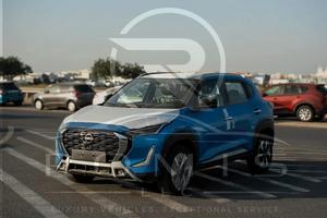 Nissan Magnite Blu 2025 Usato SUV Automatico Benzina 5 Posti Veicolo Utilitario Urbano - Product Image 4
