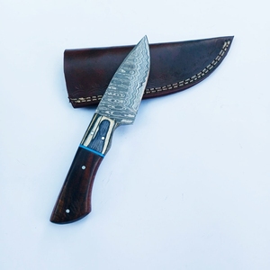 Cuchillo de caza de acero de Damasco hecho a mano personalizado, cuchillo de hoja fija para acampar, mango de madera con Funda de cuero - Product Image 3