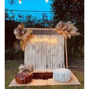 Décor de mariage en macramé, arche et suspension murale magnifiques pour la décoration de mariage - Product Image 1