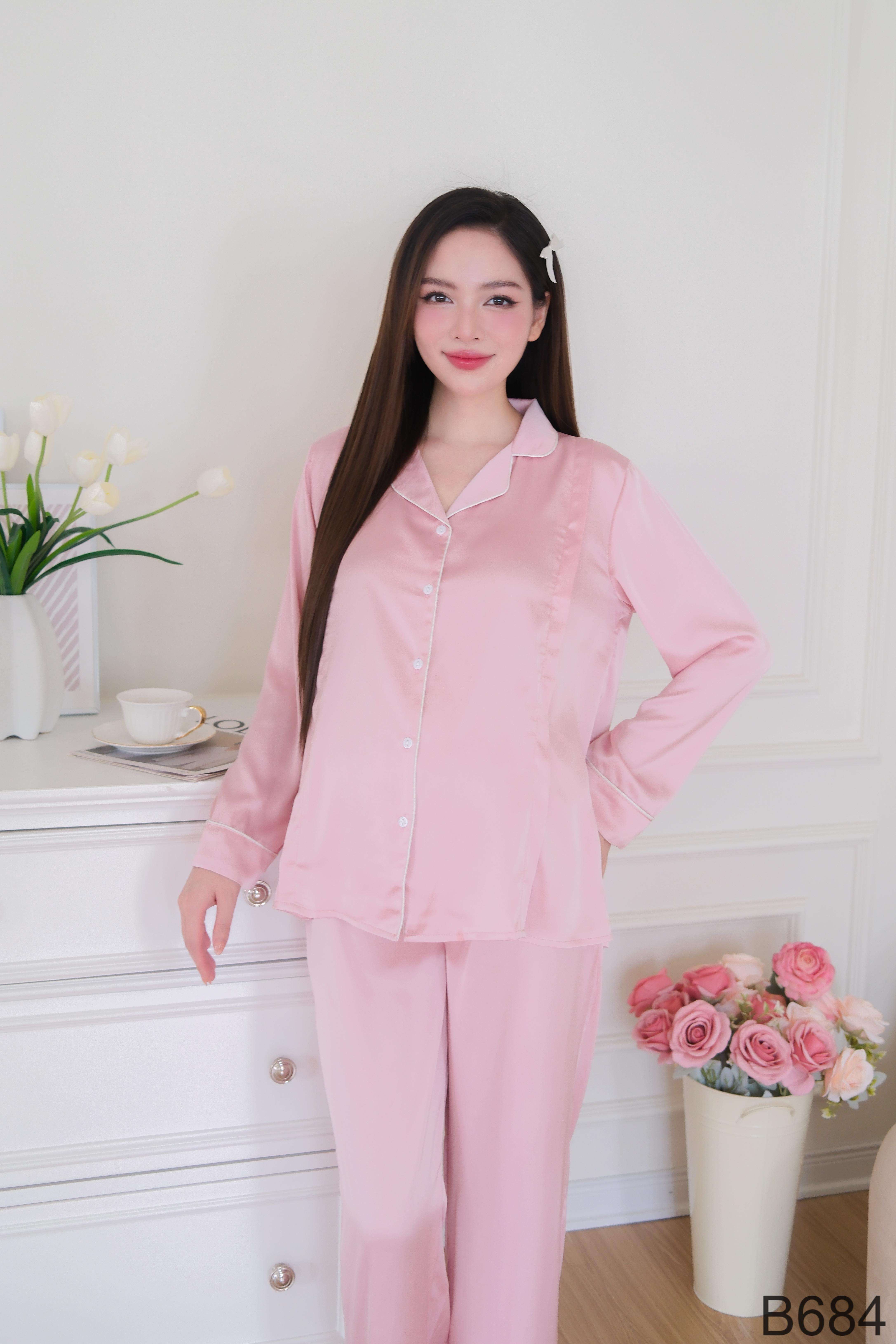 สีชมพูอ่อน